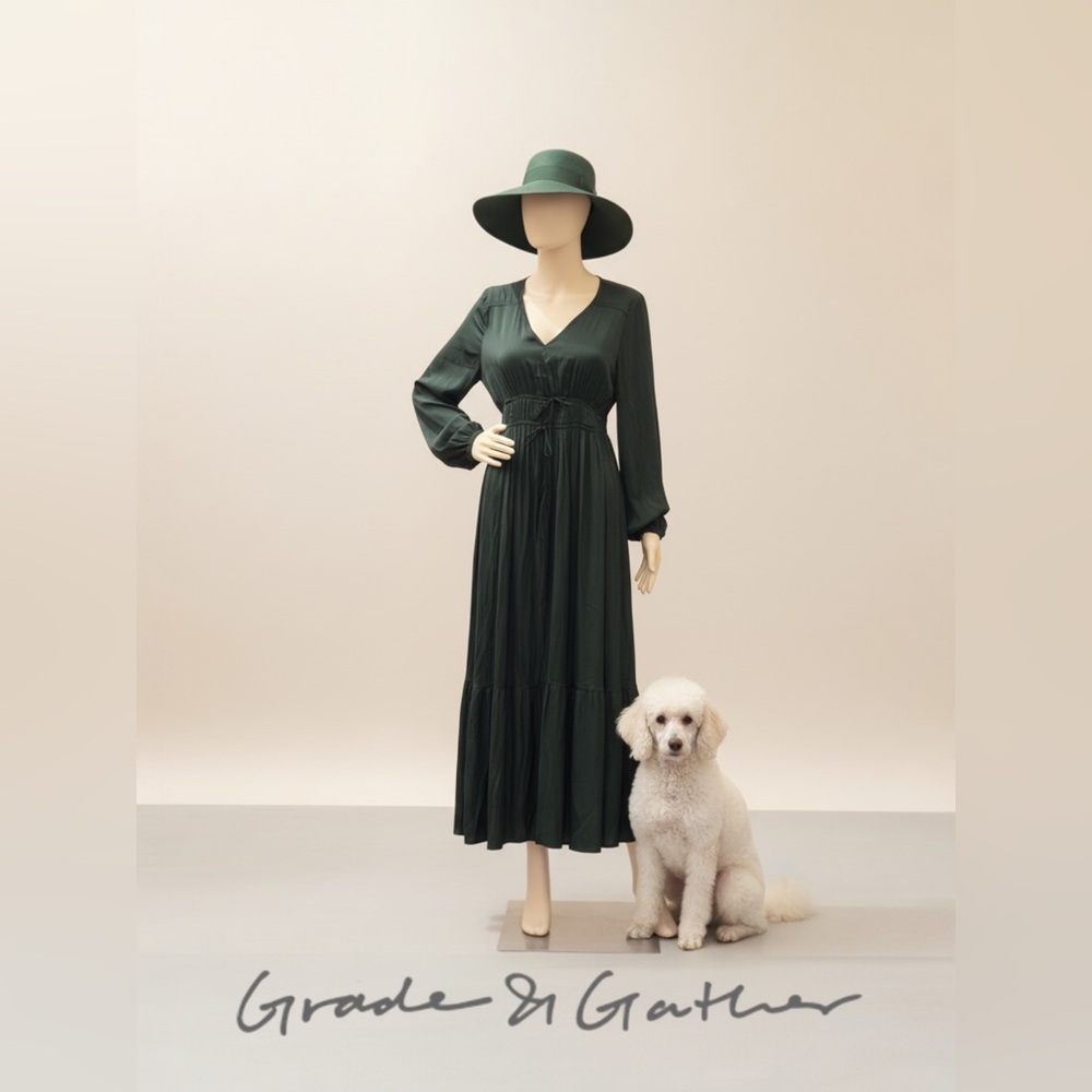 Grade & Gather Size Medium Dark Green V-Neck Long Sleeve Satin Maxi Dress NWT!
